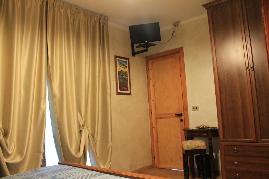 Alice Affittacamere Cesana Torinese Exteriör bild